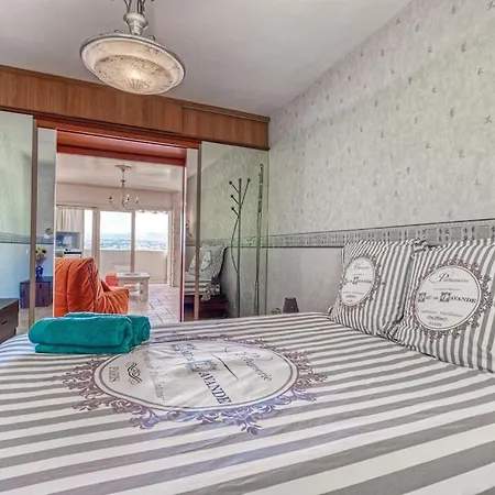 Apartment 2 Pieces Balcon Vue Imprenable Mer---ville---montagne Nice